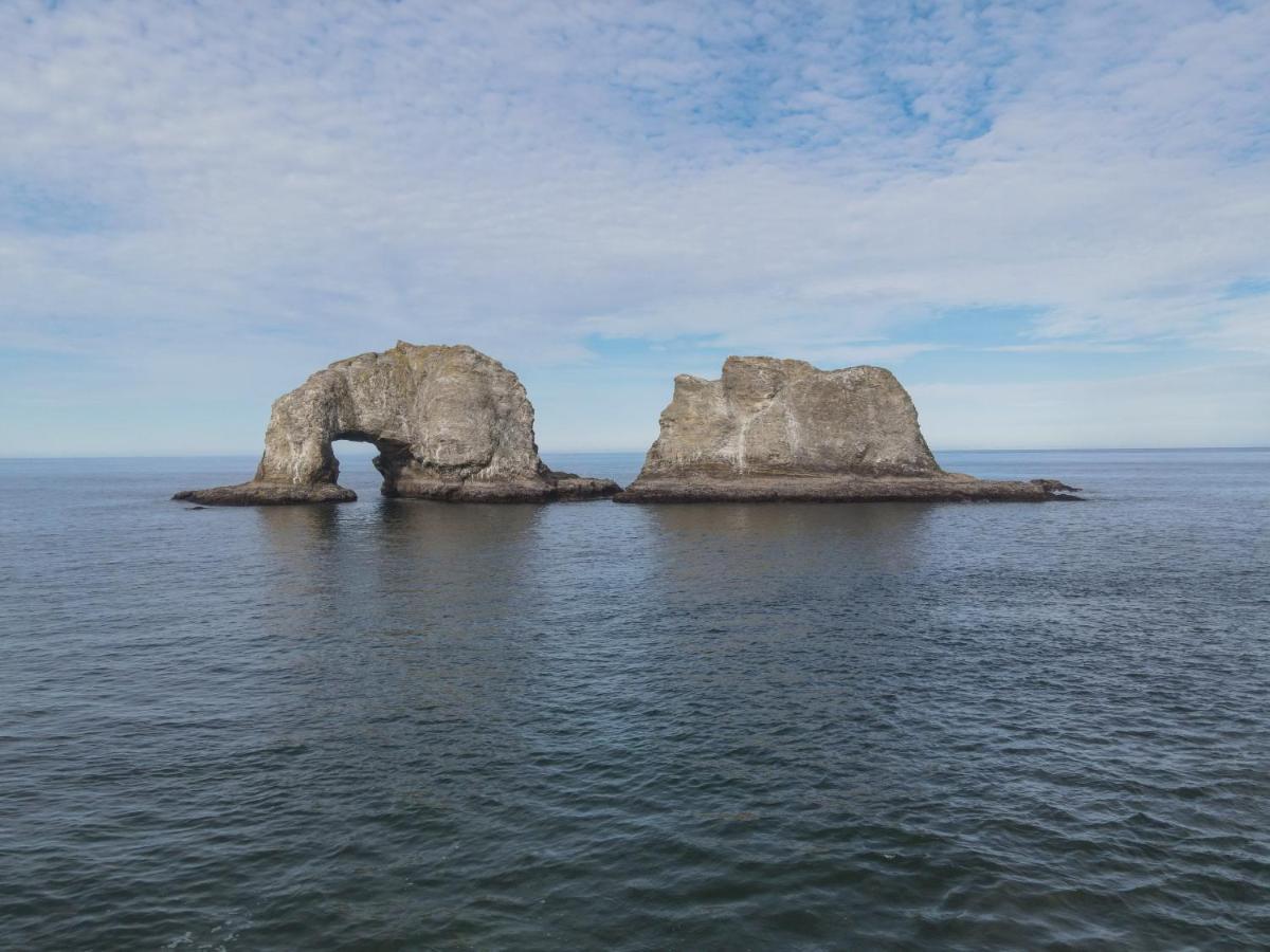 Rockaway Beach Vibes,Waterfront Oceanfront Rockaway Beach House Near Downtown,Wifi, Washer Dryer 외부 사진