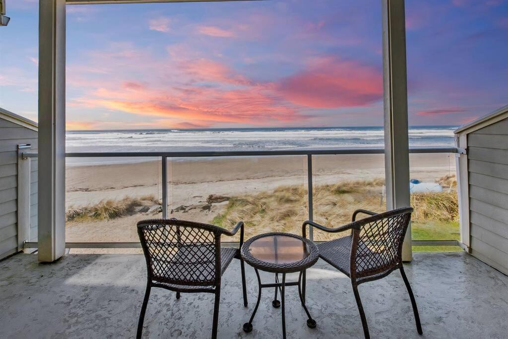 Rockaway Beach Vibes,Waterfront Oceanfront Rockaway Beach House Near Downtown,Wifi, Washer Dryer 외부 사진
